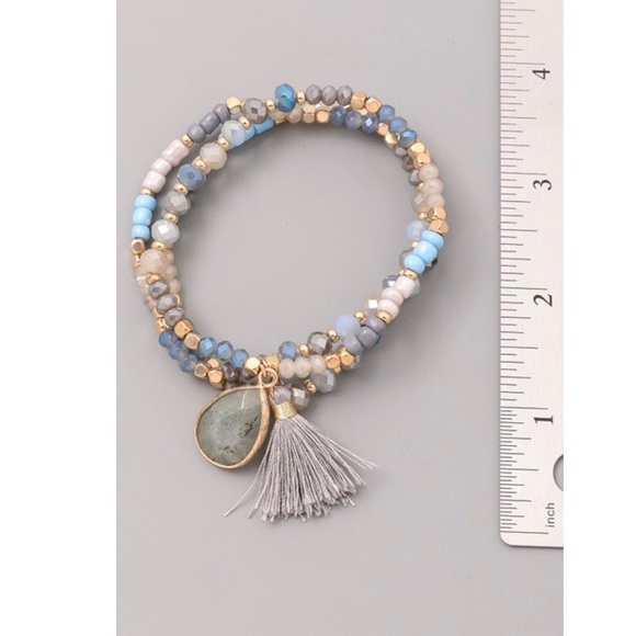 Last 1! 🌟Beaded Bracelet Stack - Picture 3 of 4